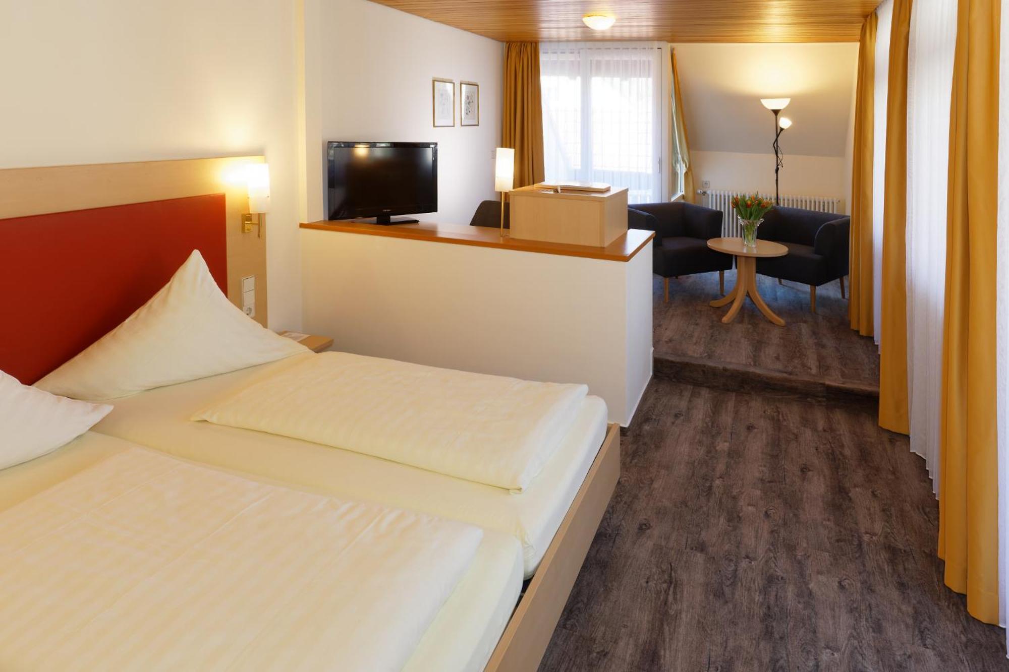 Hotel Hirschen กล็อทเทอร์ทาล ภายนอก รูปภาพ